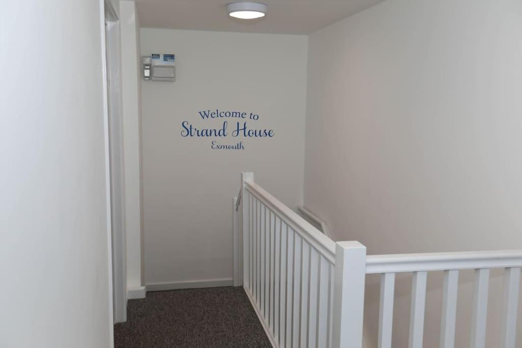 Exmouth - Apartment 1, Strand House - Modern 2 Bedroom Apartment, Perfect Location For Access To Beach & Town Centre - Sleeps 4 Guests - No Parking - Hosted By Rentmyhouse المظهر الخارجي الصورة