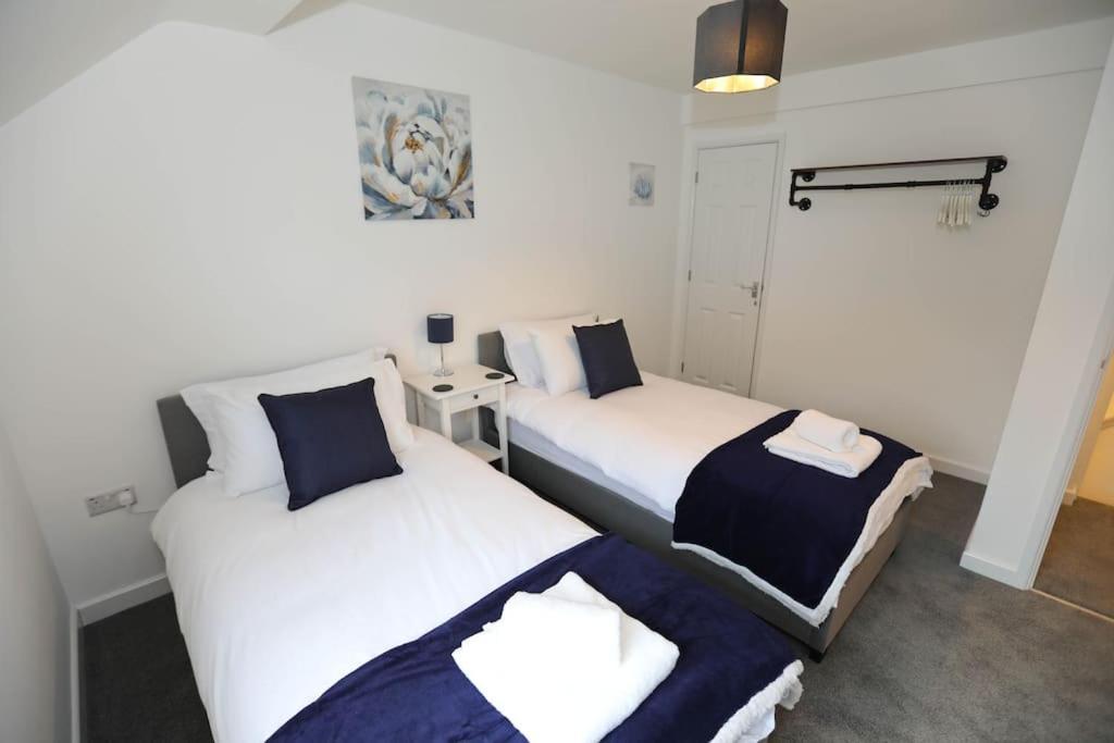 Exmouth - Apartment 1, Strand House - Modern 2 Bedroom Apartment, Perfect Location For Access To Beach & Town Centre - Sleeps 4 Guests - No Parking - Hosted By Rentmyhouse المظهر الخارجي الصورة